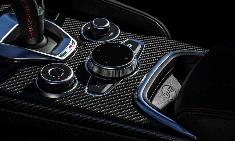 ألفا روميو جوليا