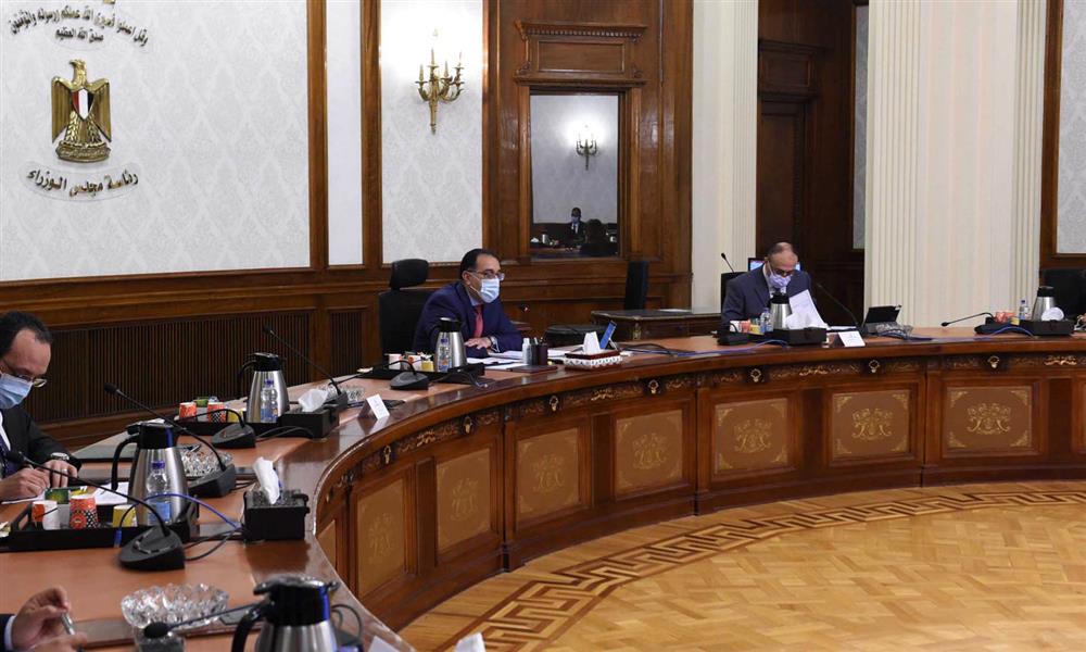 رئيس الوزراء يناقش مقترحات تحفيز تصدير السيارات المُصنعة محليًا