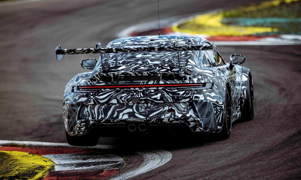 بورشه تختبر 911 GT3 Cup الجديدة 