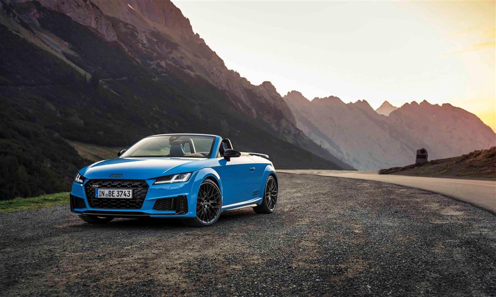 إصدارات أودي TT الجديدة بقوة ٣٢٠ حصان  (1)