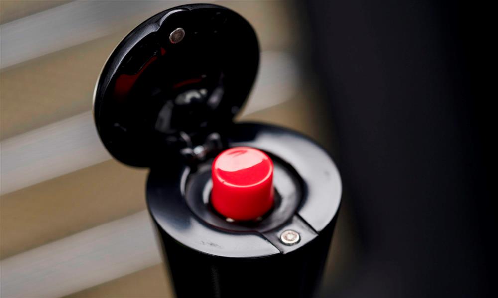 أستون مارتن DB5 