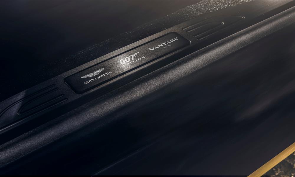 aston-martin-vantage-007-edition15-jpg.