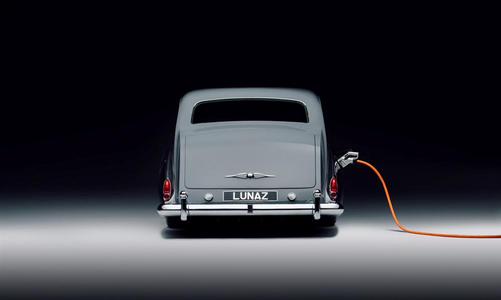 رولز رويس ، كهربائية ، فانتوم V  (3)