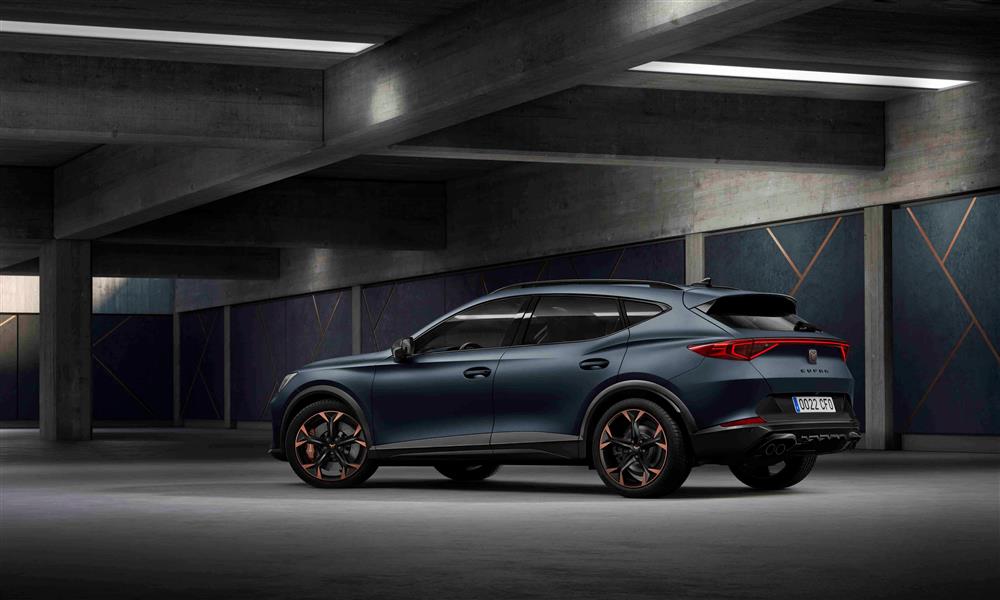 كوبرا فورمنتور