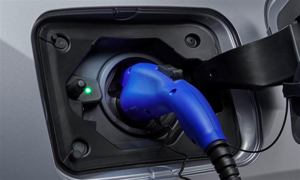 تويوتا RAV4 الهجينة  (3)