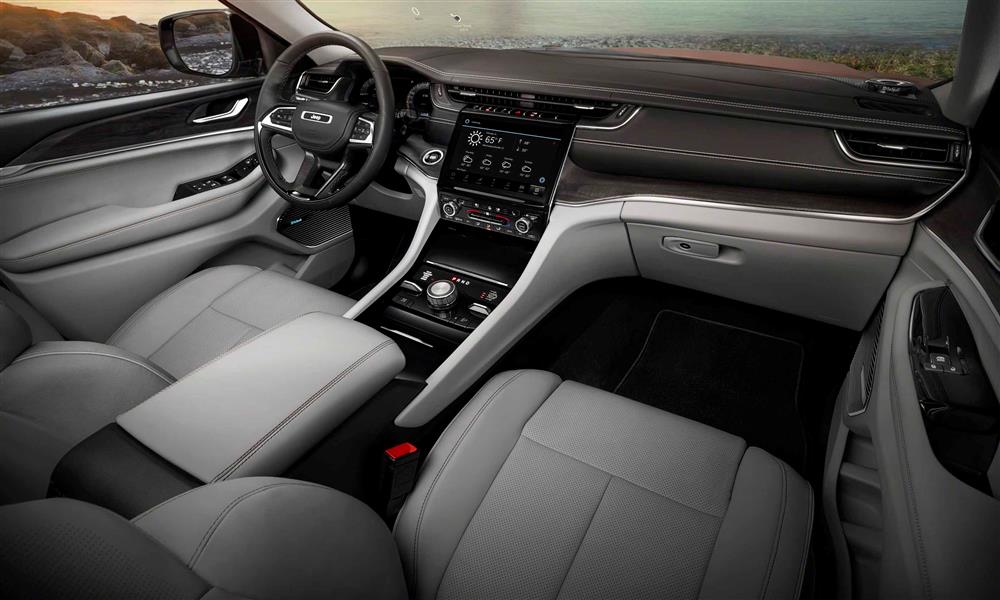 جيب جراند شيروكي الجديدة 