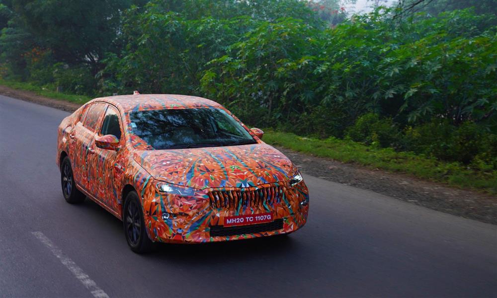 سكودا سلافيا