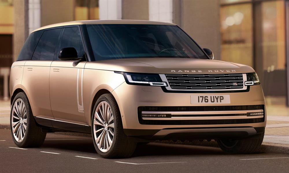 بعد مسيرة ٥٠ عام... رينج روفر تنطلق بجيلها الجديد 