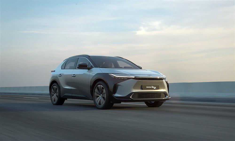 تويوتا bZ4X الكهربائية  (1)