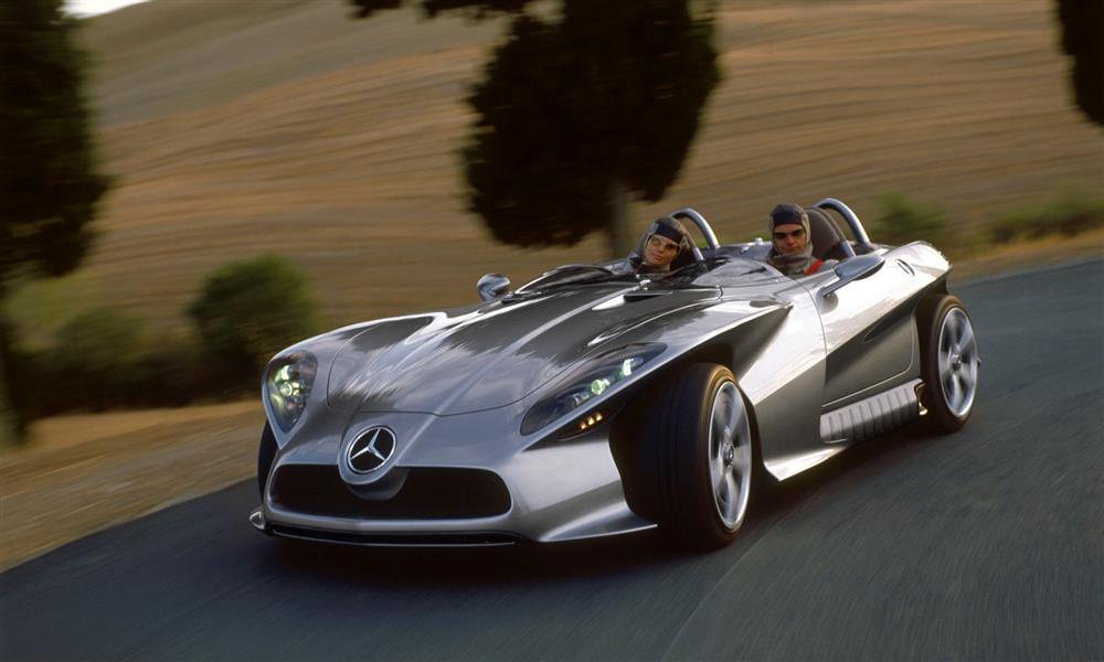 مرسيدس F 400 كارفينج الاختبارية (1)