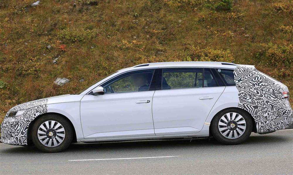 سكودا سوبيرب الجديدة في صور تجسسية