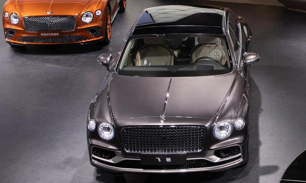 تواجد بنتلي بمعرض GUANGZHOU الصيني - صور