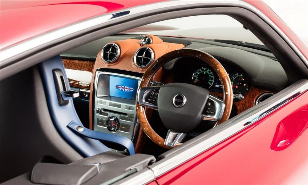 شاهد ديفيد براون سبيد باك GT التي تواجدت بمعرض الرياض للسيارات - صور