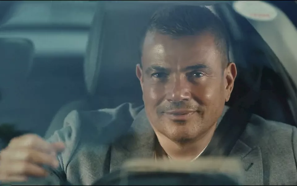 عمرو دياب خلال الإعلان