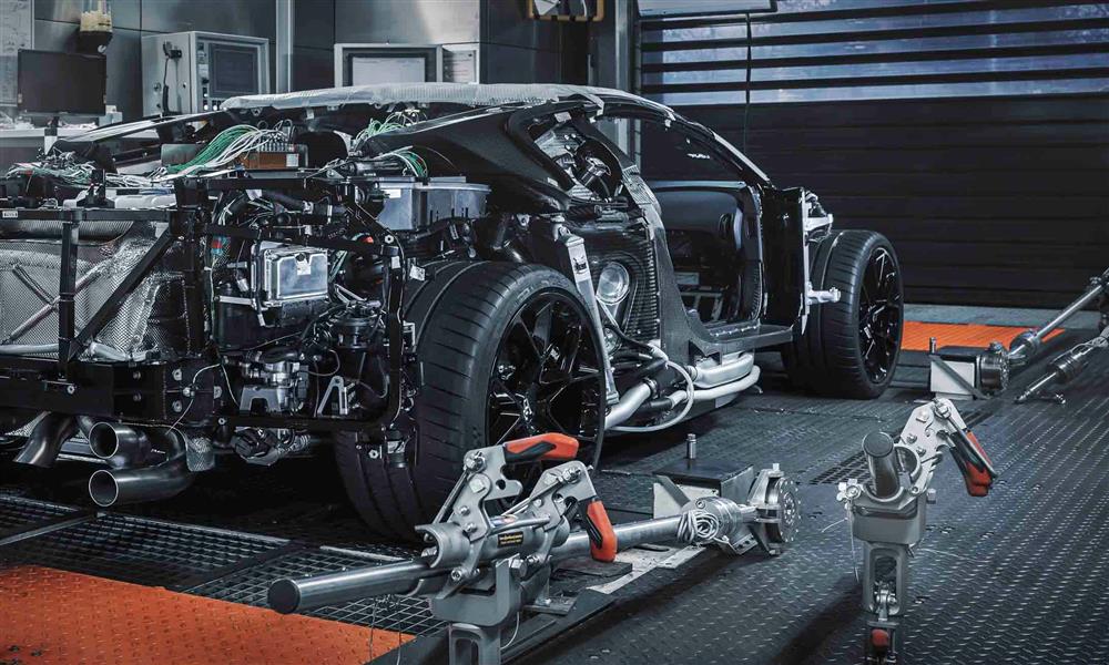 بوجاتي شنتوديتشي Centodieci (9)