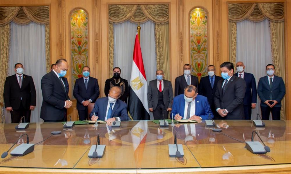 مصنع 200 حربي وMCV يوقعان اتفاقية تصنيع مشترك لتصنيع الحافلات الكهربائية