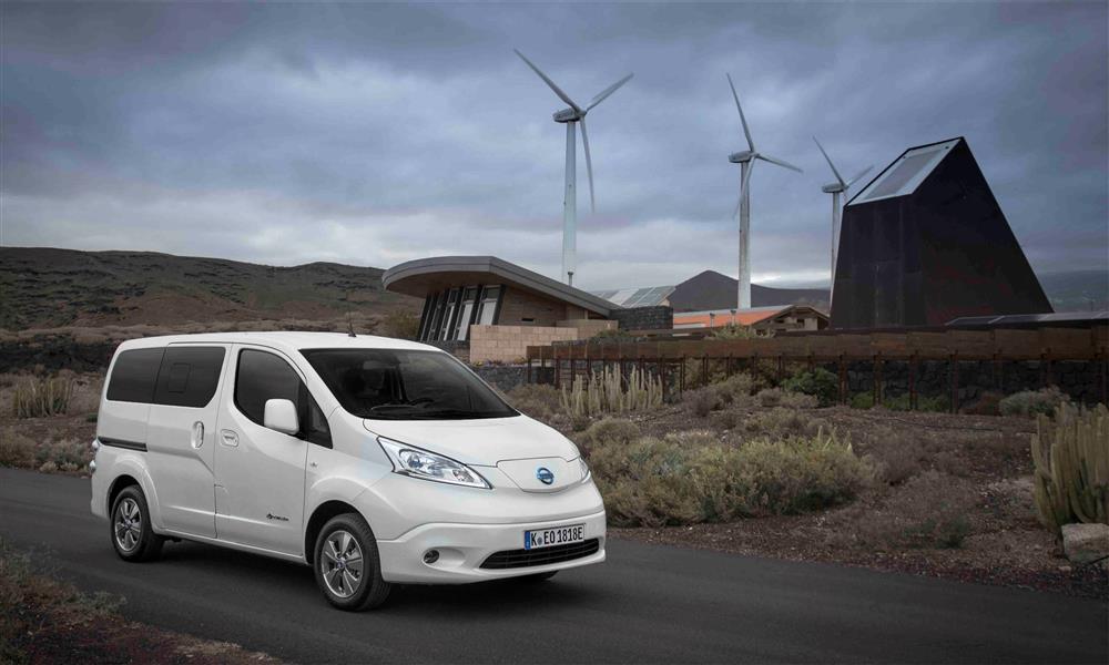 نيسان e-NV200 الكهربائية