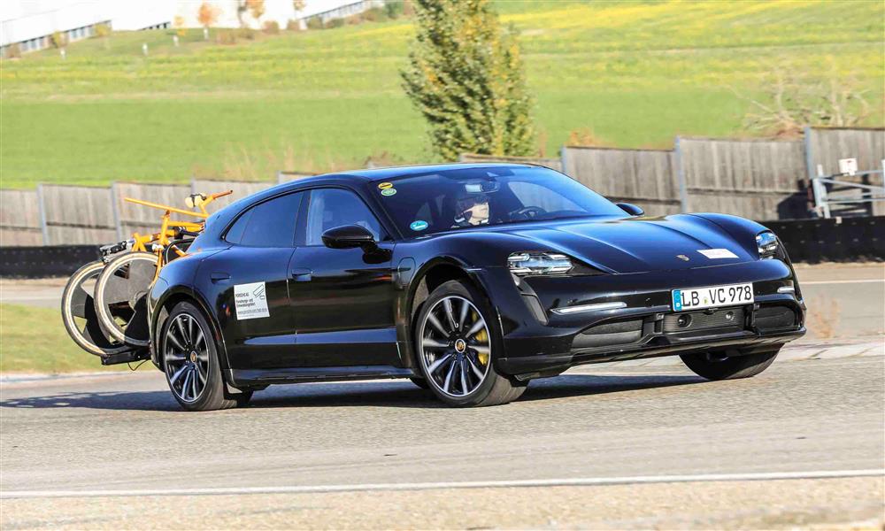 بورشه تايكان Cross Turismo