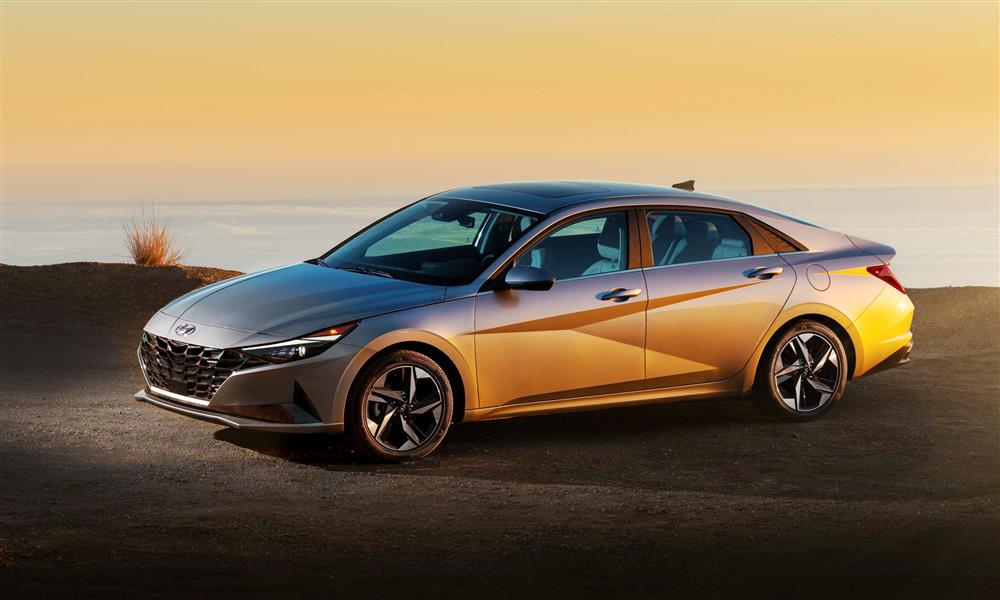 هيونداي إلنترا