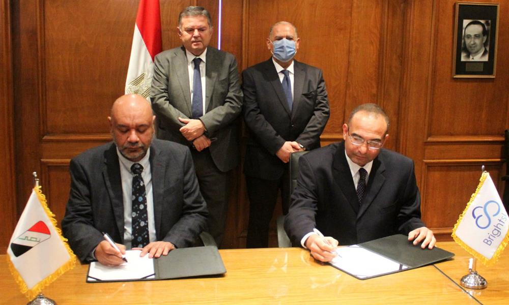 توقيع بروتوكولين لإقامة أول مركز بحوث وتطوير للسيارات والأتوبيسات الكهربائية