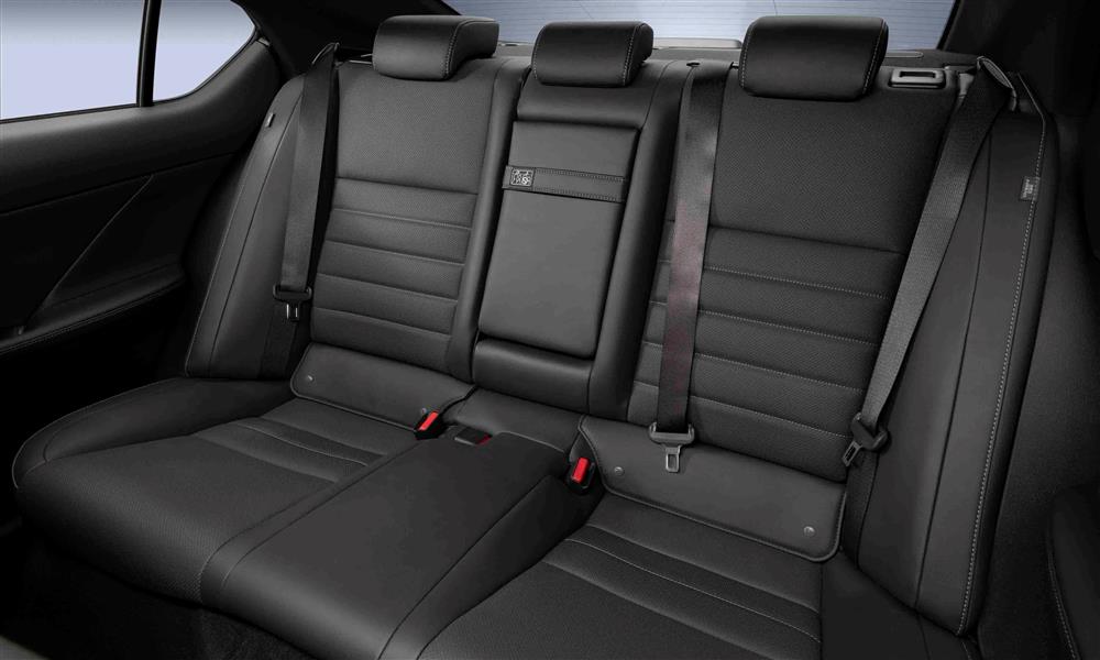 لكزس IS 500 F Sport Performance  (15)