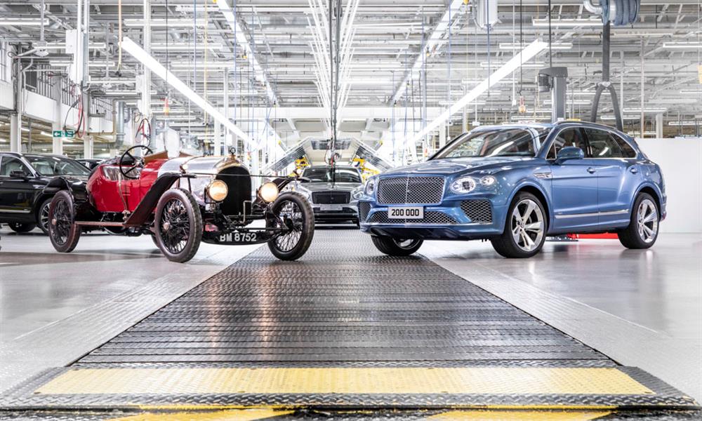 بنتلي تحتفل بإنتاج 200 ألف سيارة