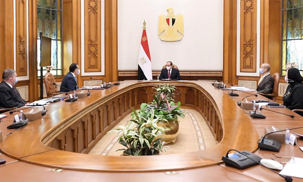 السيد الرئيس يتابع الاستراتيجية القومية لتوطين صناعة المركبات الكهربائية والصناعات المغذية، ويوجه بتوطين صناعة السيارات الكهربائية في مصر بشكل متكامل يتخطى مراحل التجميع