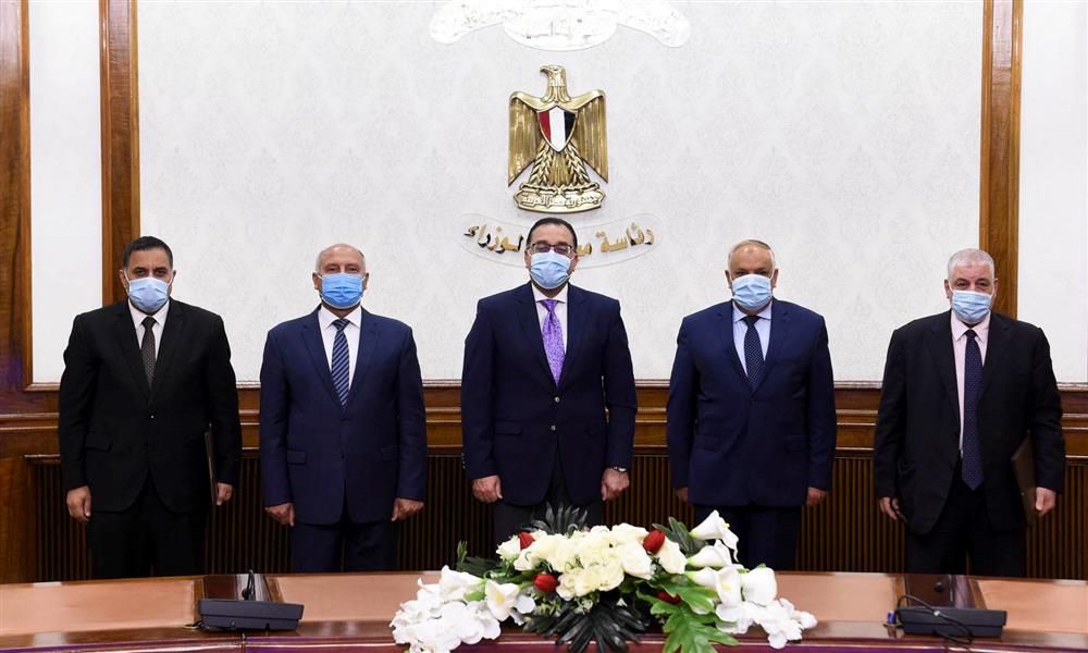 رئيس الوزراء يشهد توقيع اتفاقية تصنيع ١٠٠٠ عربة بضائع بالهيئة العربية للتصنيع