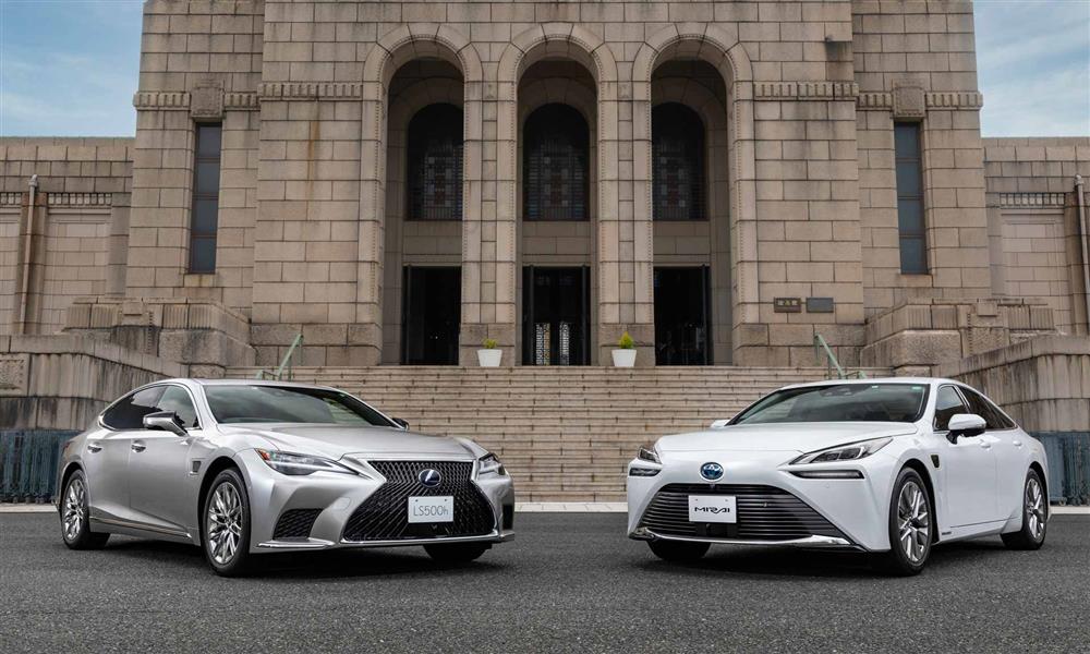 تويوتا تطلق نظام Advanced Drive المتطور لدعم السائق