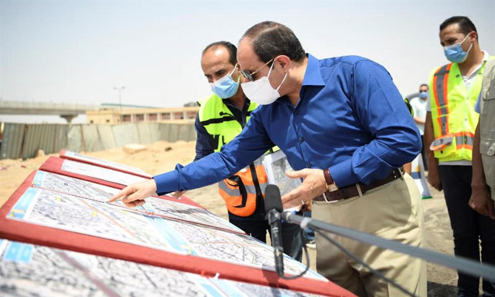 الرئيس يتفقد أعمال تطوير محاور شرق القاهرة