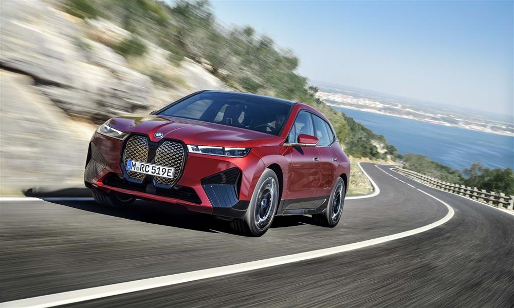 بي إم دابليو iX