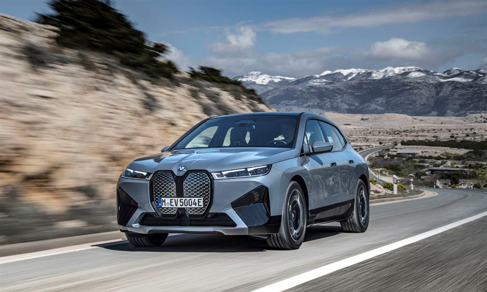 بي إم دابليو iX (1)