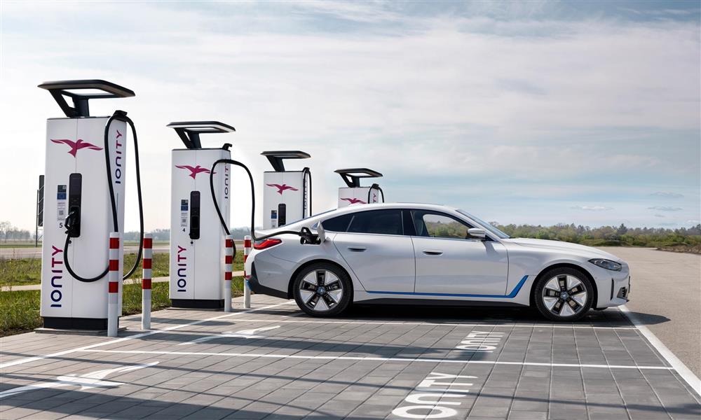 بي إم دابليو i4 الكهربائية