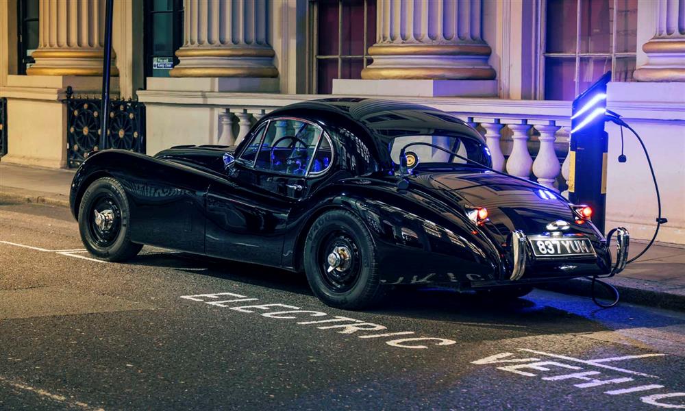 جاجوار xk120 كهربائية من لوناز
