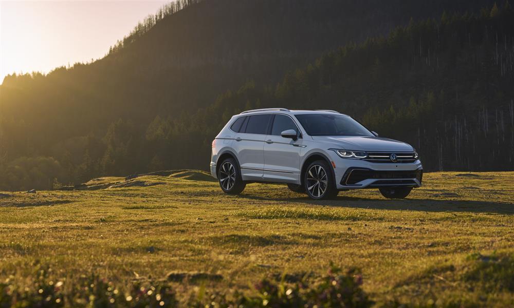 فولكس فاجن تعزز التجهيزات التقنية لطرازات ٢٠٢٢