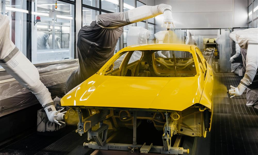 بي إم دابليو توفر ألوانا خاصة للفئة الأولى و الثانية – صور