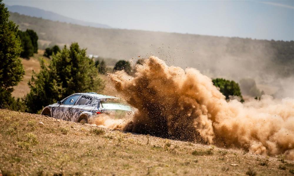 سكودا تطور فابيا لدخول الراليات