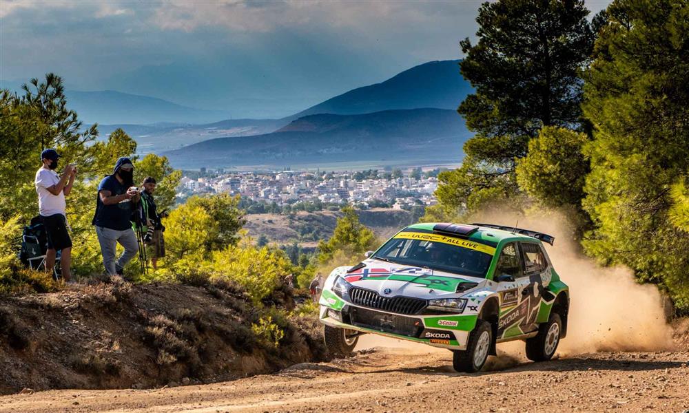 سكودا فابيا تتصدر رالي اليونان ببطولة WRC - صور