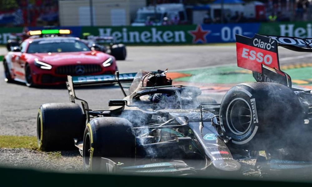 حادث على حلبة مونزا بين هاميلتون و فرستابين 