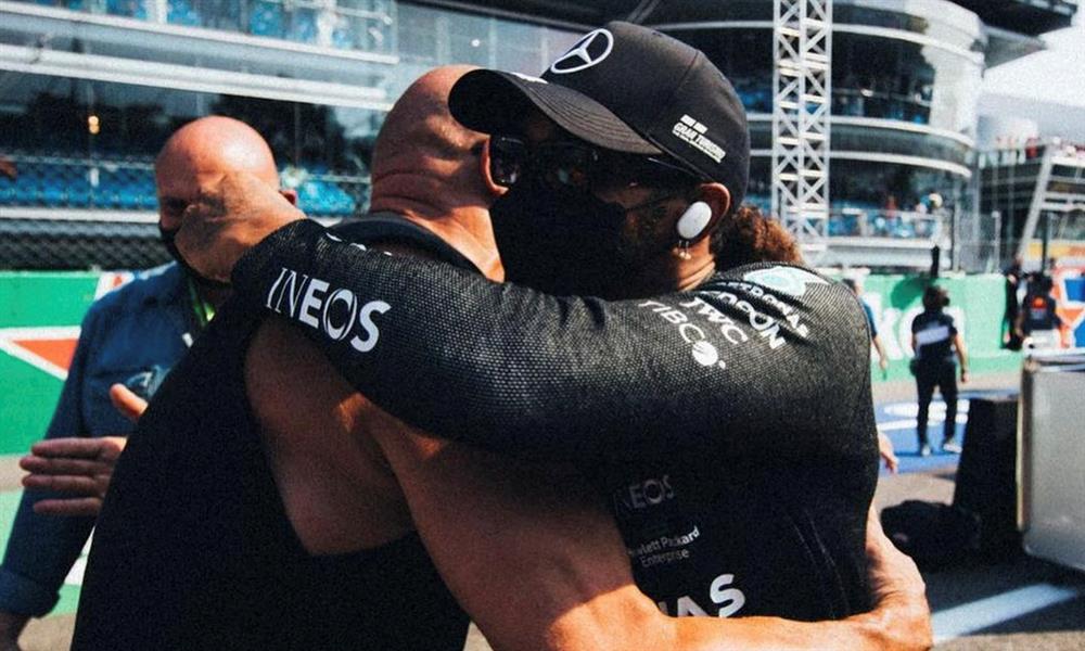 بطل سلسلة فاست آند فوريوس يزور هاميلتون بمونزا (2)