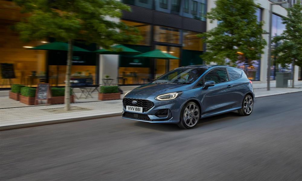 نسخة فان مدمجة من فورد فييستا – صور