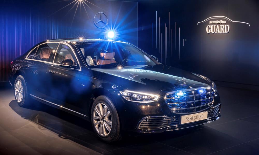 مرسيدس S680 Guard 4-Matic المصفحة (1)