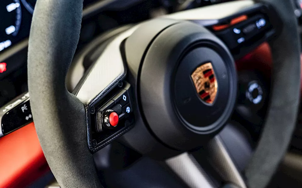  بورشه تايكان تنطلق لتأمين سباقات فورميلا E