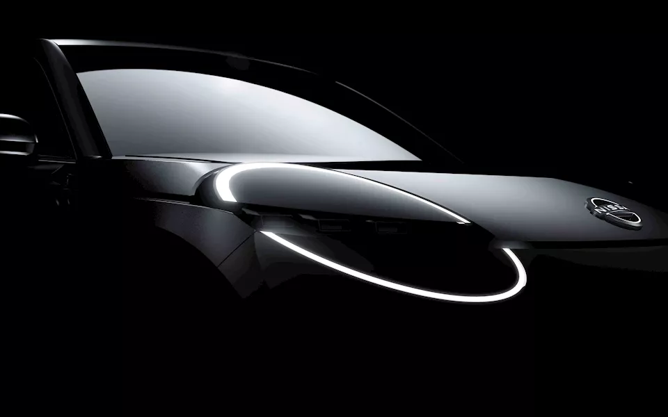 نيسان تخطط لتقديم هاتشباك كهربائية جديدة قريبا