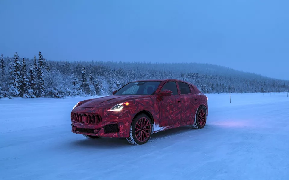 مازيراتي تختبر جريكالي الـSUV بالاقتراب من تقديمها الرسمي