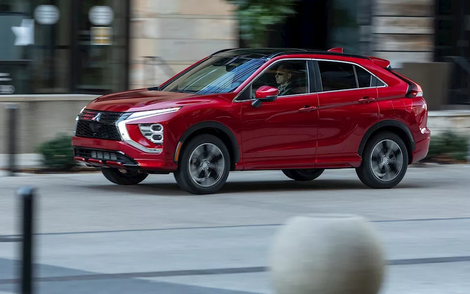 ميتسوبيشي إكليبس كروس