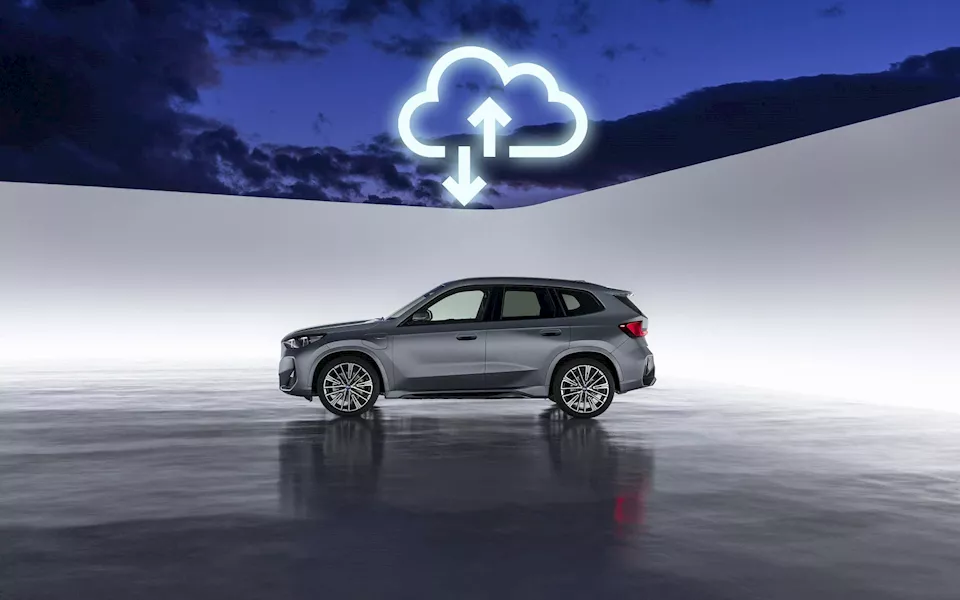 بي إم دابليو تتعاون مع أمازون لخدمات الشبكات بهدف تطوير برمجيات السيارات 