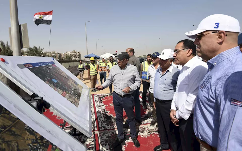 مدبولي يتفقد المرحلة الثانية من تطوير الدائري  (1)