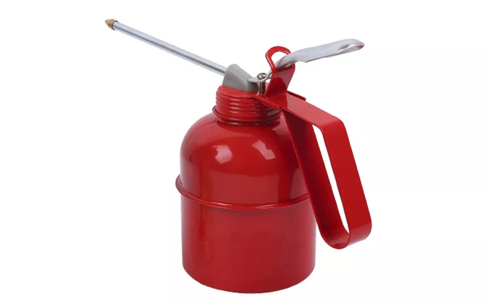 بعد المحرك.. أجزاء يجب تزييتها في السيارة دوريًا