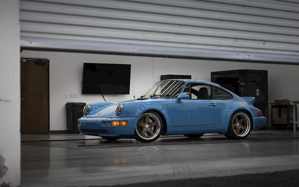 بورشه 911 964 كهربائية من إيفيراتي (1)